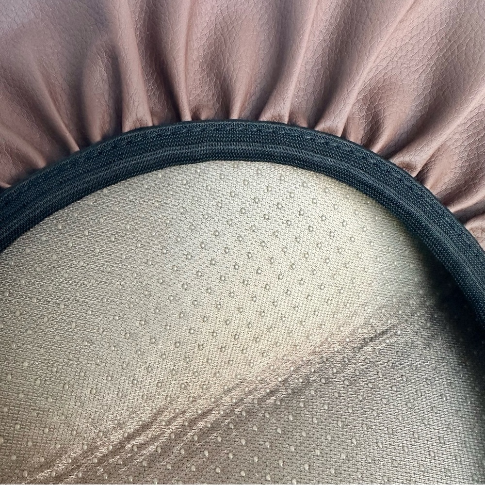 NWOT TFlower Bar Round Faux Leather Coffee Color Brown 13” Inch Slip Seat Cover - Picture 6 of 12